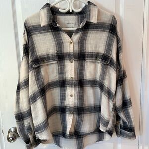 American Eagle Black and White Flannel​